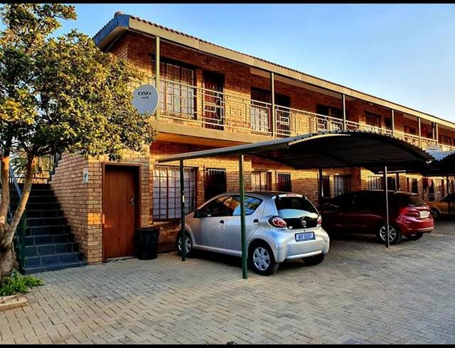 1 BEDROOM APARTMENT FOR SALE IN KANNONIERS PARK
